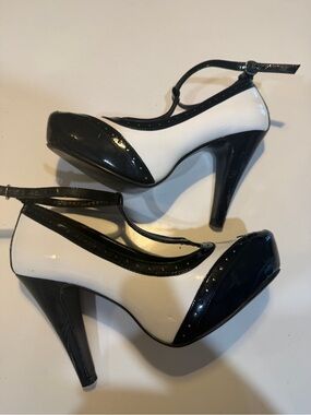Black & White Patent Pin Up Style T-Strap High Heel Pumps